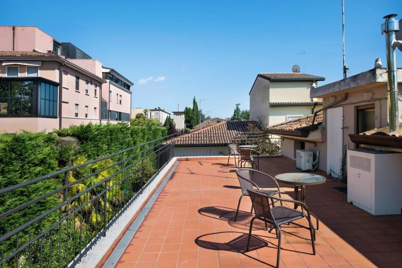 Ferienwohnung Civico 22 Peschiera del Garda Exterior foto